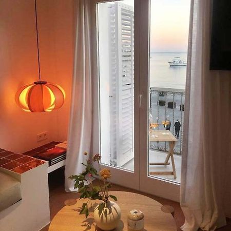 Beachfront Suite In Cadaques Center Exterior photo